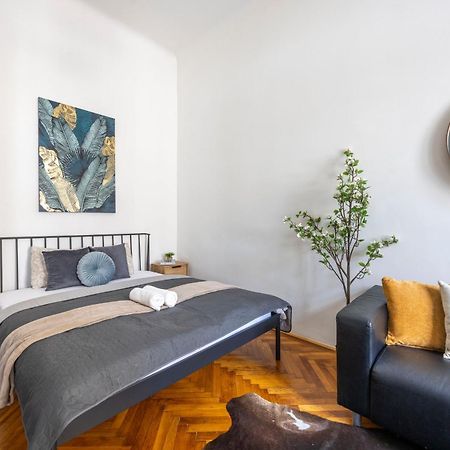 Charming & Cozy Stylish Apartment In The Heart Of Budapest Exterior photo